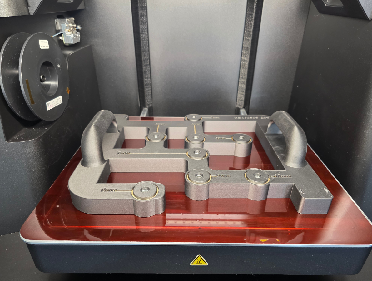 Drill guide in situ on Markforged FX10 build plate